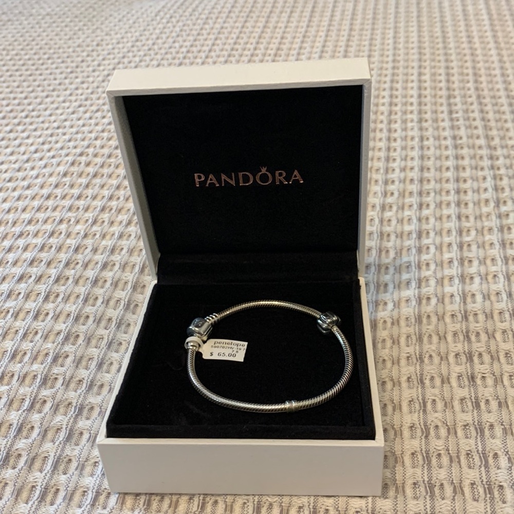 Pandora bracelet NEW